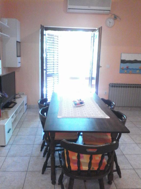 Angela Apartment *